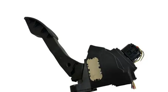 Toyota Auris 150 Accelerator throttle pedal 7811002020 45459620790