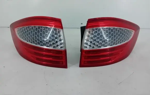 Ford Mondeo MK IV Rear/tail lights set 