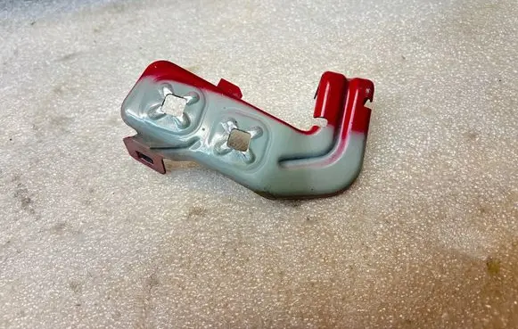 BMW M4 F82 F83 Fender mounting bracket 7255822