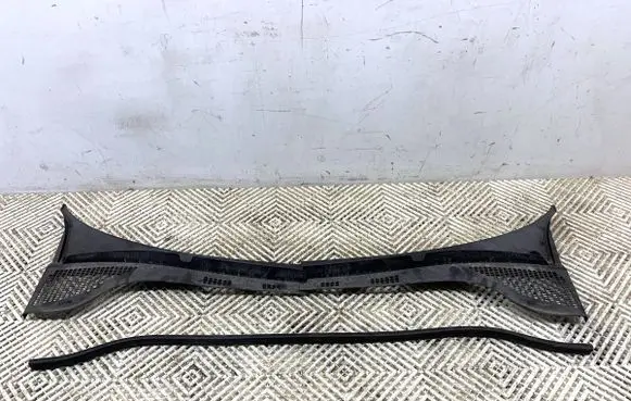 Wiper trim