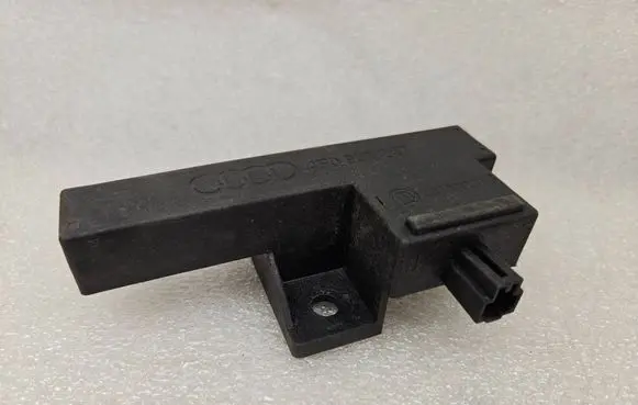 Audi A6 S6 C6 4F Interior comfort aerial antenna 4F0907247