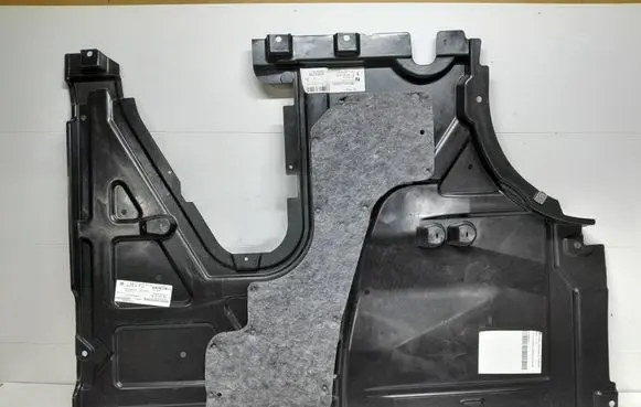Mercedes-Benz Sprinter W907 W910 Engine splash shield/under tray A9075200100 A9075200900
