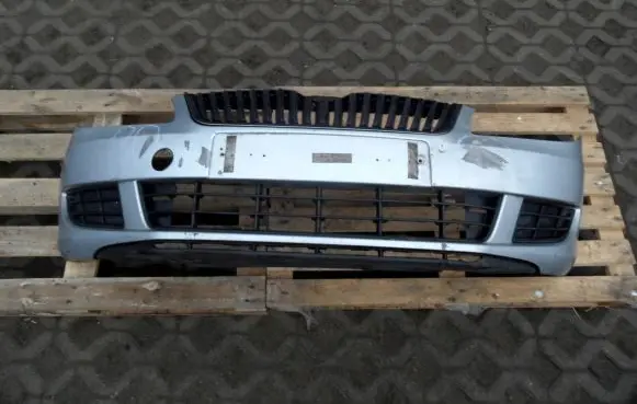 Skoda Fabia Mk2 (5J) Front bumper