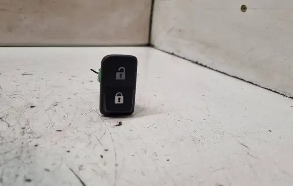 Central locking switch button