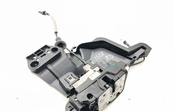 Volvo S90, V90 Front door lock 31378610 C67040101