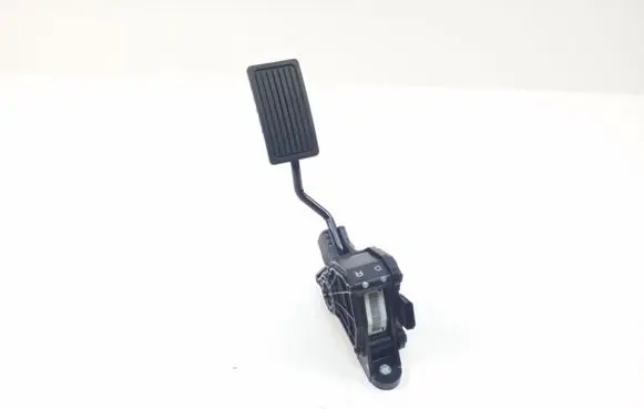 Honda CR-V Accelerator throttle pedal