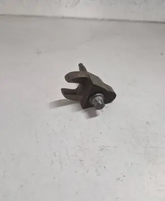 Citroen C4 II Fuel Injector clamp holder 