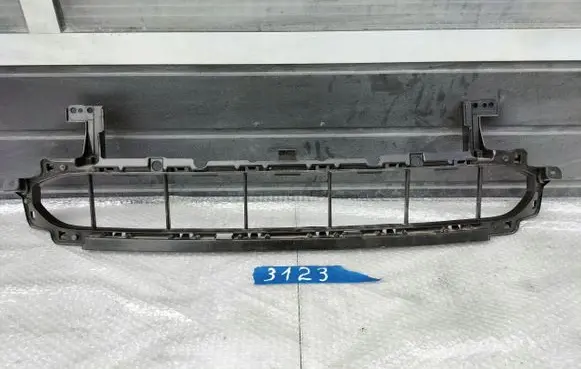 Mazda CX-30 Front bumper DFR5501T1