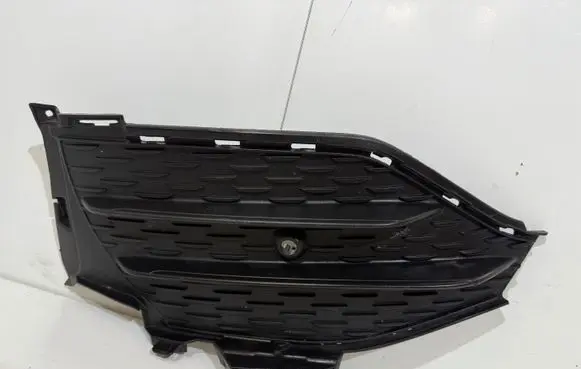 Mercedes-Benz GLC X253 C253 Front bumper lower grill A2538857604