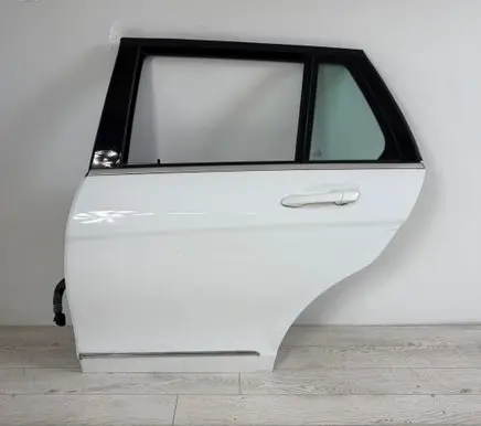 Mercedes-Benz C W204 Rear door DRZWILEWYTYLJPF