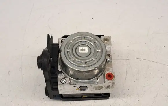 Volkswagen Golf VI ABS Pump 5Q0907379M10062235291