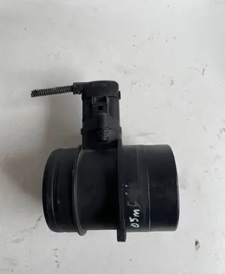 Volkswagen Touran I Mass air flow meter 074906461