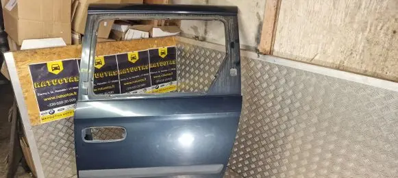 Chrysler Voyager Side sliding door 