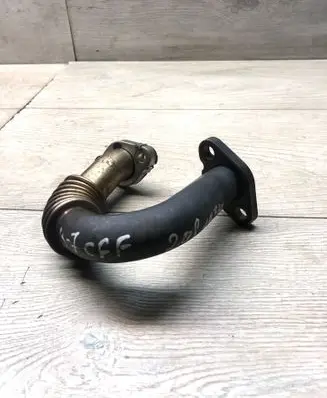 Volkswagen PASSAT B7 EGR valve line/pipe/hose 03L547N