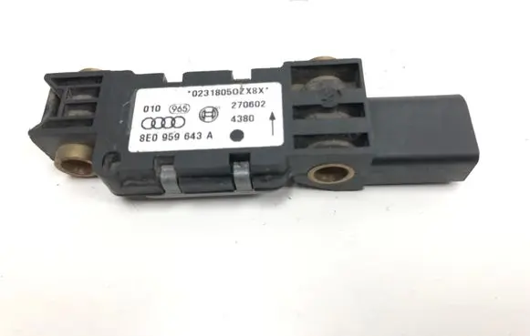 Audi A4 S4 B6 8E 8H Airbag deployment crash/impact sensor 8E0959643A