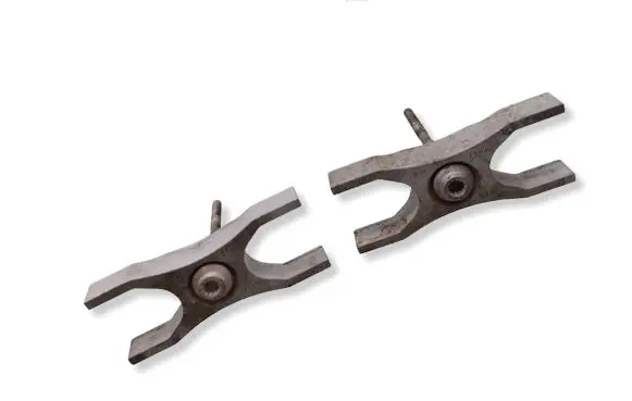 Volkswagen Caddy Fuel Injector clamp holder 04L216A