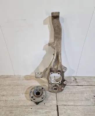 Mercedes-Benz GLE W167 Front wheel hub spindle knuckle 16725l