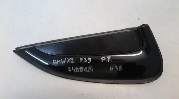 BMW X2 F39 Rear fender molding trim 7428124