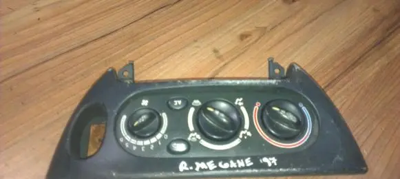 Renault Megane I Climate control unit 655739w 100840