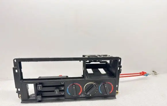 BMW 5 E34 Climate control unit E346411 8351115