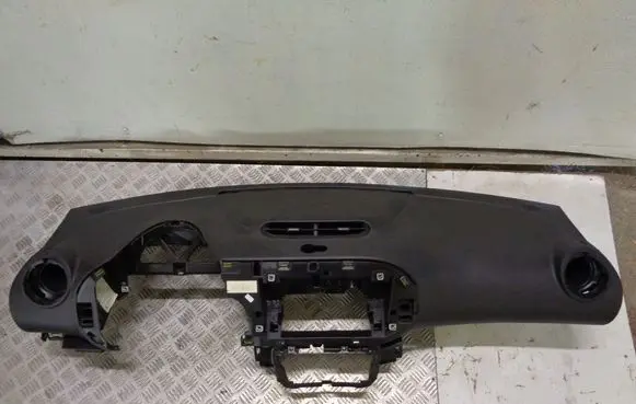 Renault Twingo III Dashboard 681004210R 02240934M