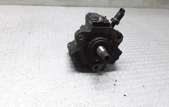 Renault Laguna II Fuel injection high pressure pump 0445010018 7700111010