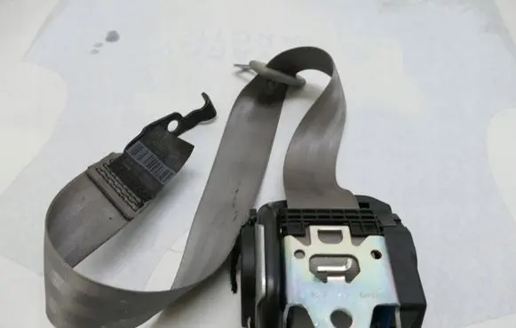 Audi A8 S8 D3 4E Rear seatbelt 4E0857806B
