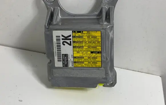 Toyota RAV 4 (XA30) Airbag control unit/module 8917042210 1523008974