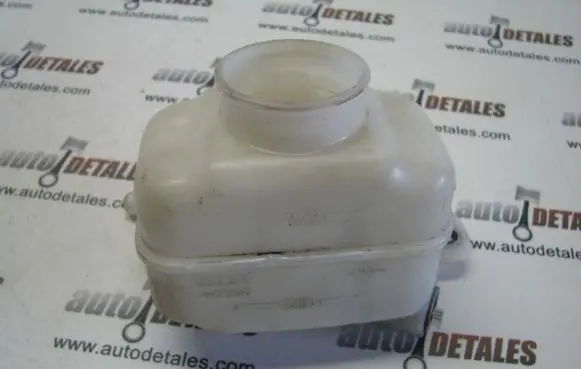 Brake fluid reservoir