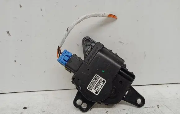 Hyundai i30 A/C air flow flap actuator/motor EA1F0EDFAB02