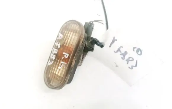 Volkswagen PASSAT B4 Front fender indicator light 3A0949117B