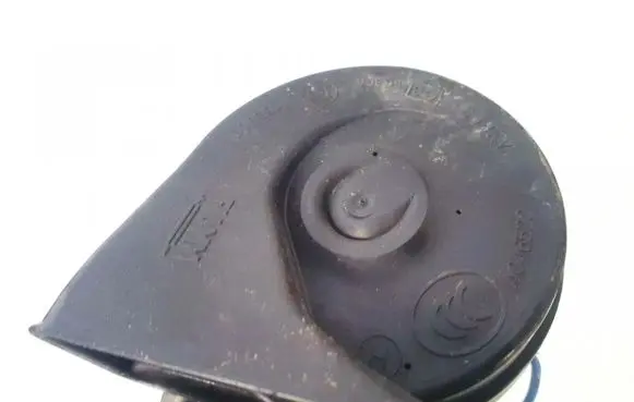 Volvo XC70 Horn signal e30055306 A046522