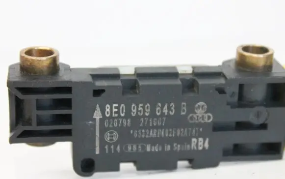 Audi A4 S4 B7 8E 8H Airbag deployment crash/impact sensor 8E0959643B
