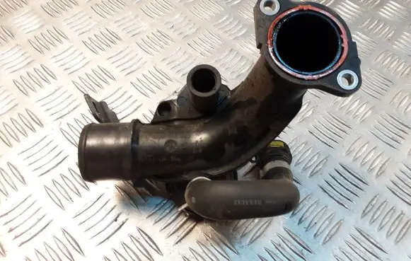 Nissan Note (E11) Breather/breather pipe/hose 8200323338
