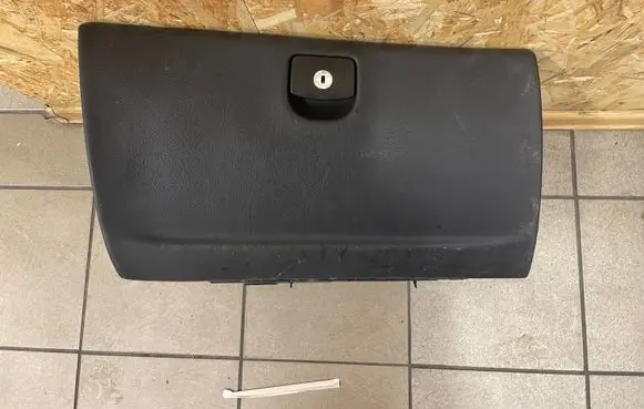 Peugeot 407 Glove box 9498ZD
