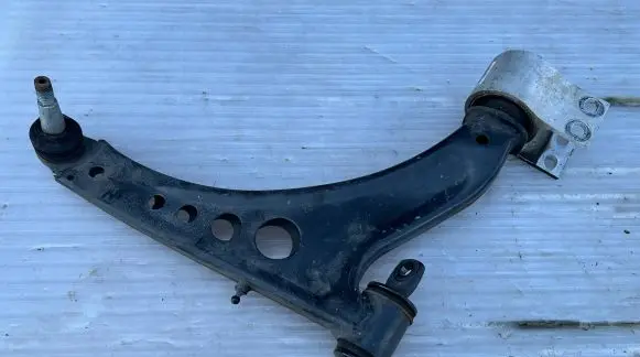 Opel Insignia B Front control arm 29886178