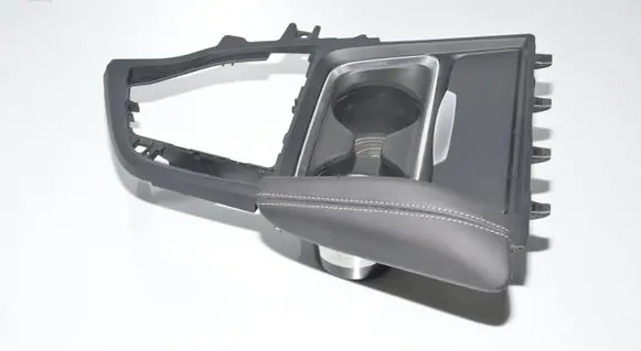 Cup holder front