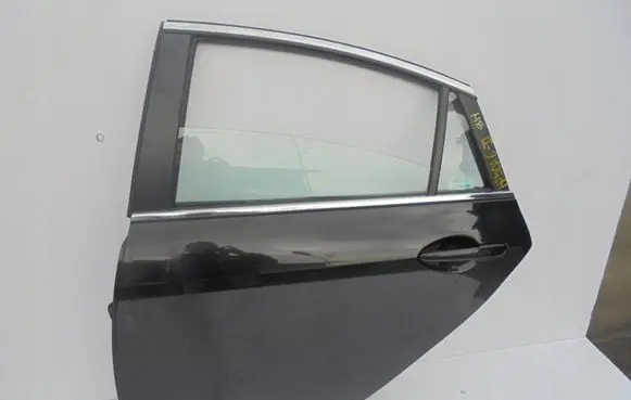 Mazda 6 Rear door