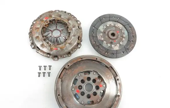 Peugeot 3008 I Dual mass flywheel 9672210080