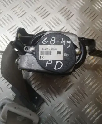 Hyundai Terracan Front seatbelt 88820