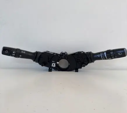 KIA Rio Wiper turn signal indicator stalk/switch 202008910