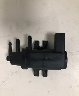 Volkswagen Golf VI Turbo solenoid valve 1K0906627