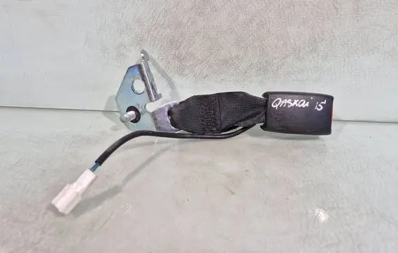 Nissan Qashqai Rear seatbelt buckle 308333210 980720