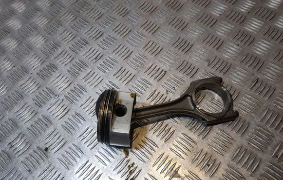 Audi A8 S8 D4 4H Piston 84P43