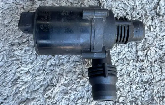 BMW 5 F10 F11 Electric auxiliary coolant/water pump 64116907811