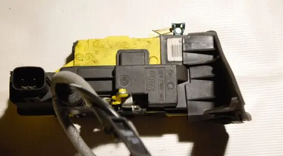 Volvo XC90 Rear door lock 30634625