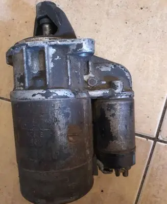 Opel Omega B1 Starter motor 302062562 0001208202 829BOSCH