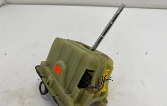 Mercedes-Benz E W212 Gear shifter/selector A2042674724