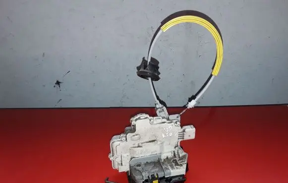 Seat Exeo (3R) Rear door lock 8E0839016A