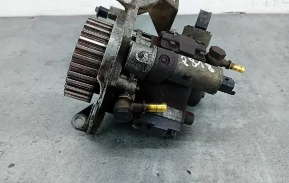 Fuel injection high pressure pump